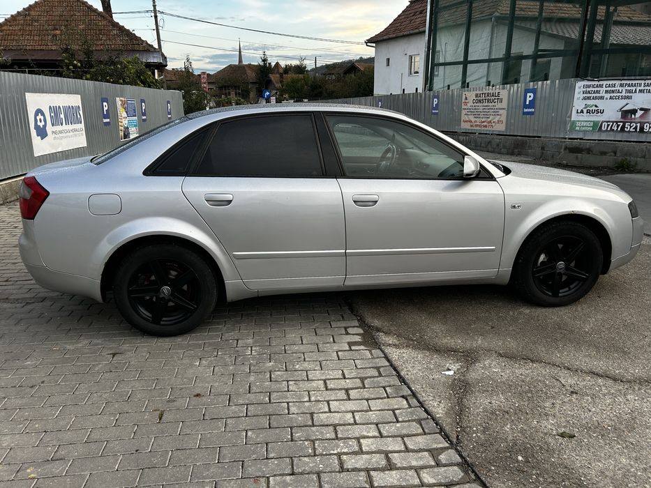 AUDI A4 2001 — imagine 2
