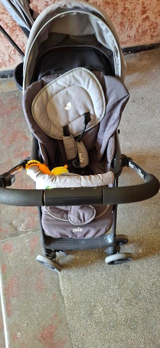 Vand carut sport joie cu maner revesibil