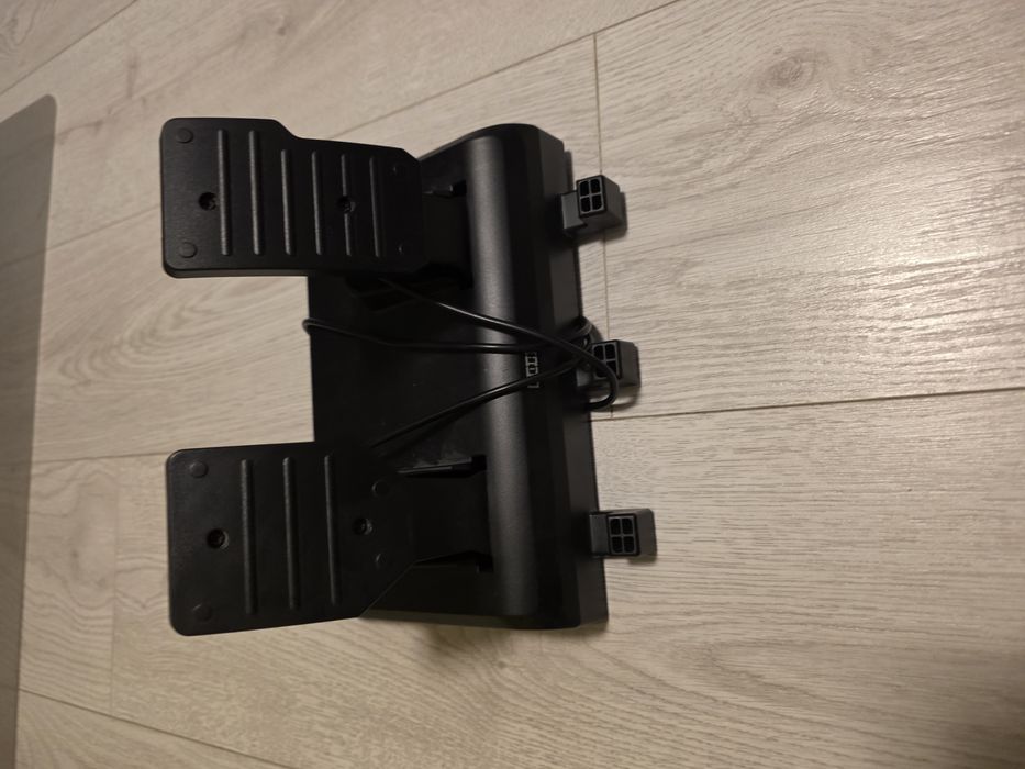 Vând volan de gaming Hori Rwa 2025
