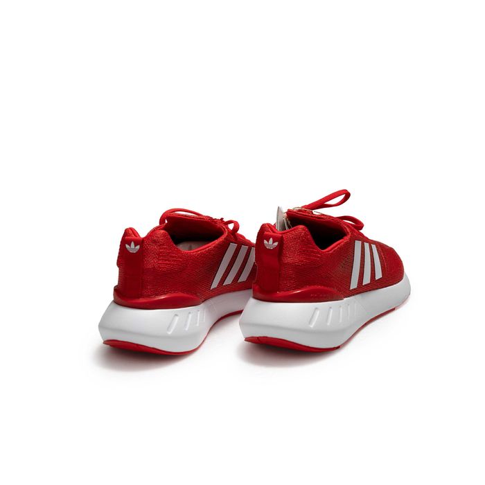 Adidas Swift Run Sneakers