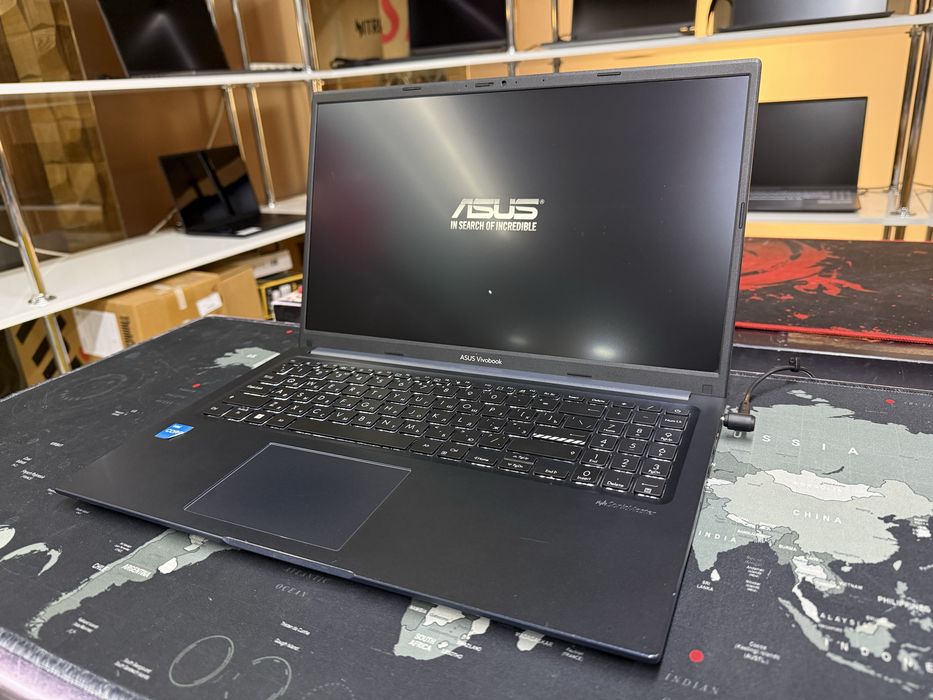Asus Vivobook 15 - Core i3-1215U/8Gb/512Gb