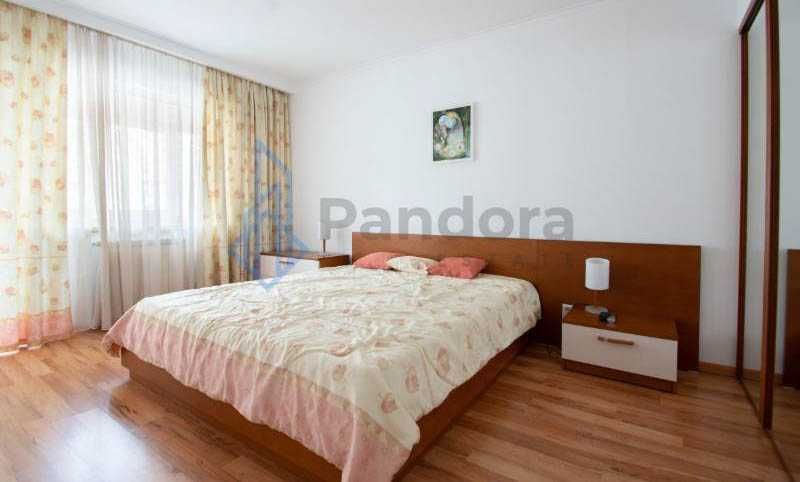 Дава се под наем Тристаен апартамент в София, Център - 100 кв.м за 766 € - Снимка #7