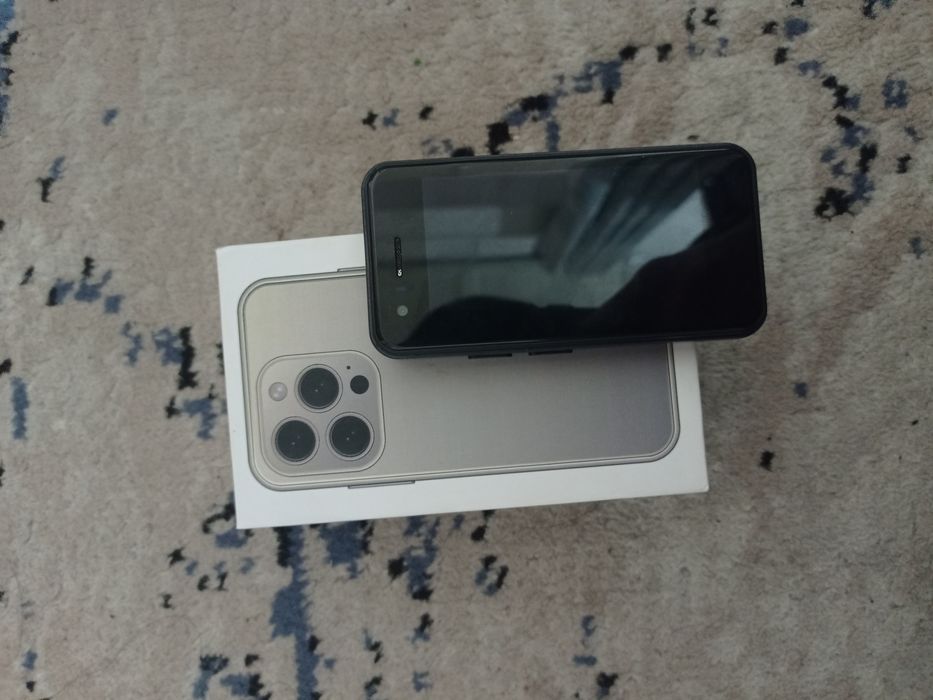 iPhone 15 pro max mini