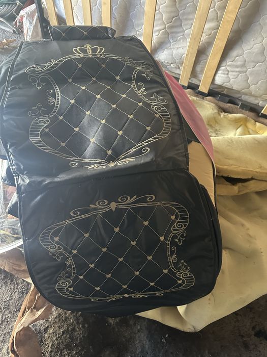 Универсальные чехлы для машины