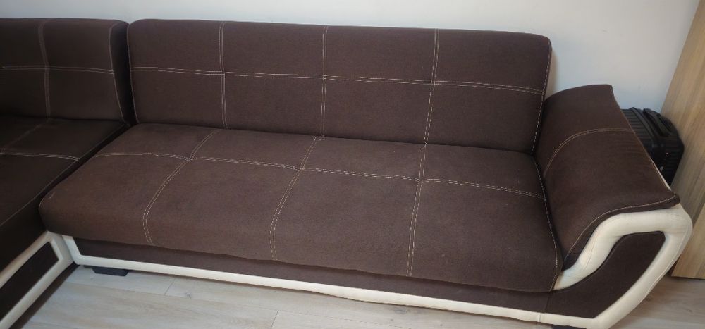 Продавам ъглов диван