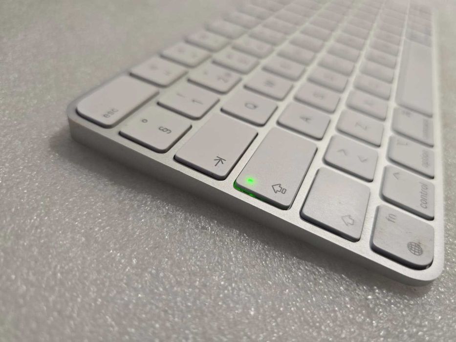 Tastatură Apple Magic Keyboard (A2450 | EMC 3619) Wireless, Layout EU