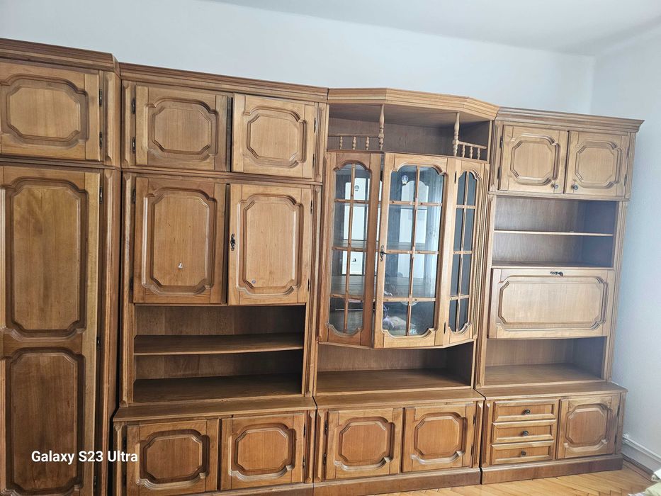 Vand mobila pentru sufragerie