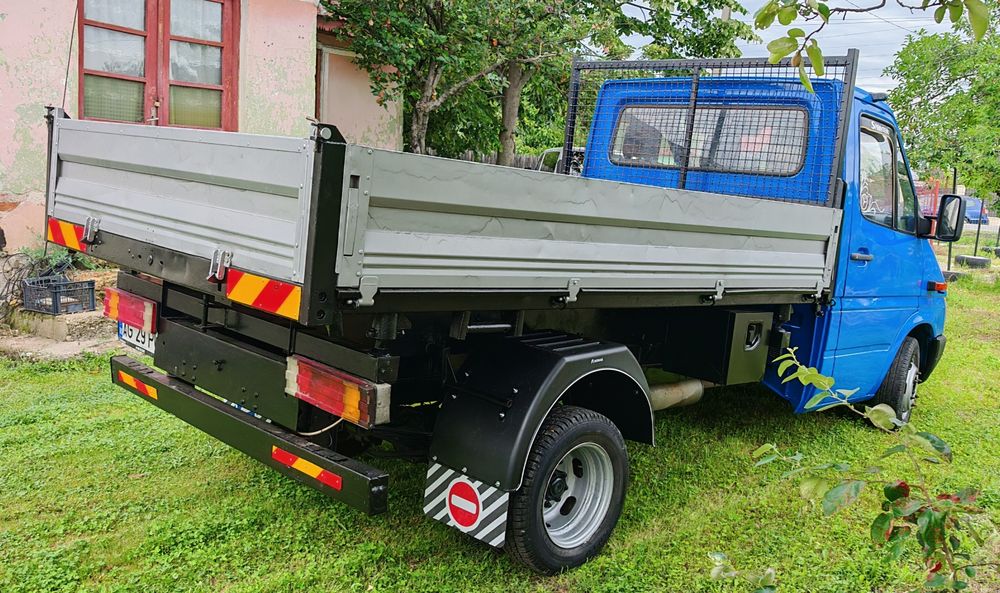 Mercedes-Benz / Basculanta B10 / 3 părți /