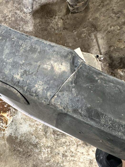 Продается бампер на е39.