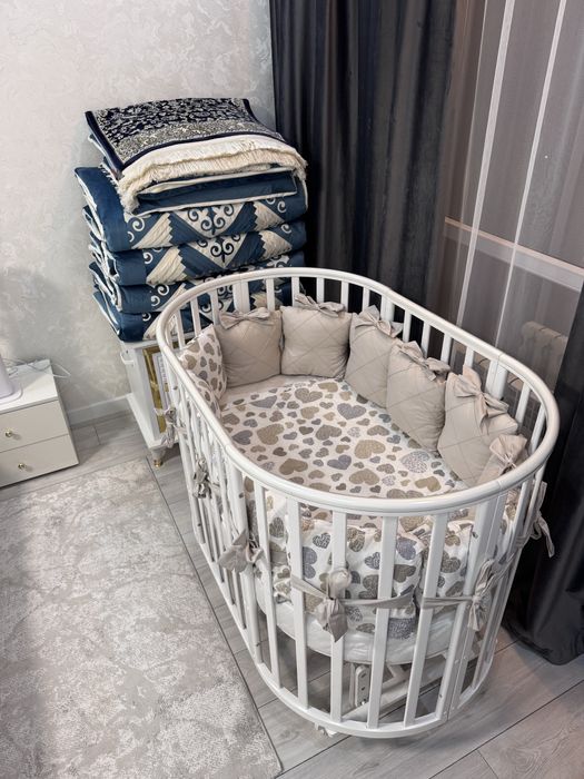 Детская кровать продаю !