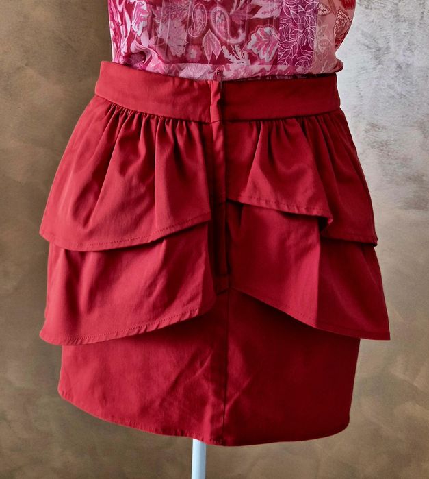 Червена пола "H&M "