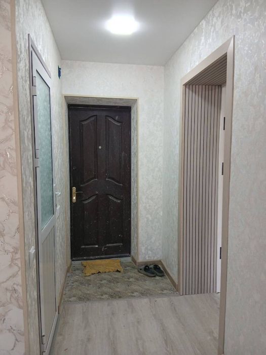 Акавак 1х Прдаётся оренир Макра 2этаж