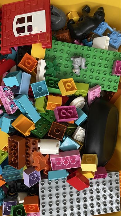 Продам лего дупло большую коробку