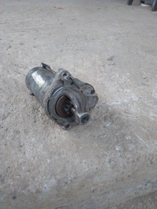 Vînd electromotor Opel fiat 13 cdti