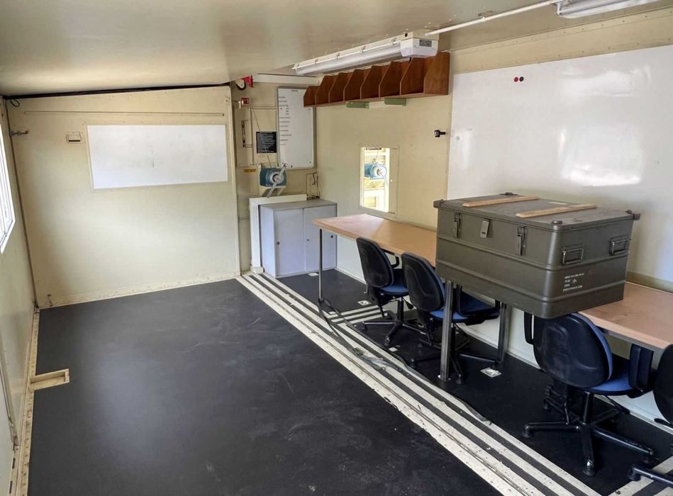 Container modular militar tip locuinta, birou, etc. (greutate 5 T)