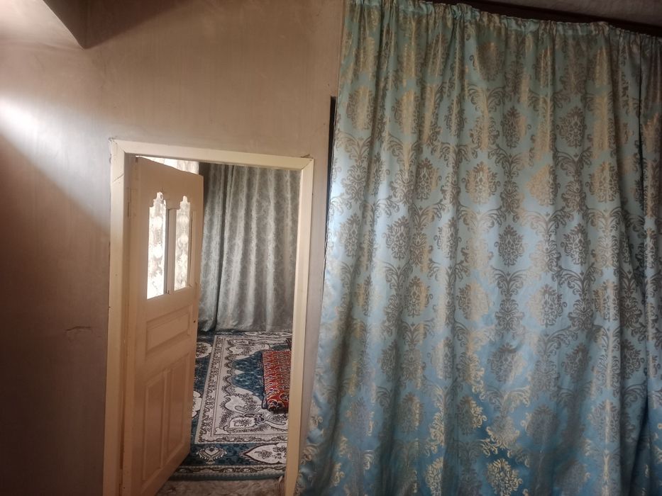 Hovli sotladizudlik bilan3/5sotigʻ4hona narhni kelishamz