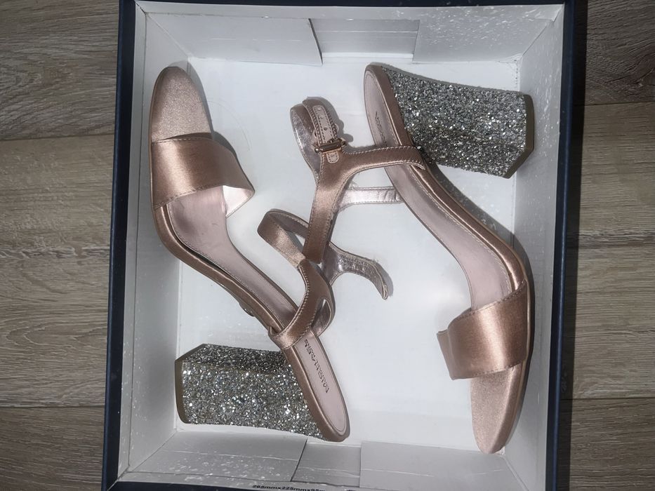 Обувки с висок ток Michael Kors