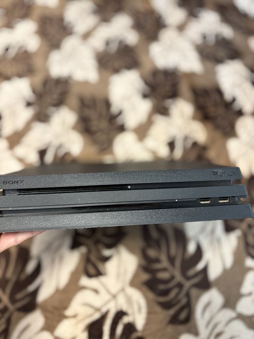 Playstation 4 pro 1TB