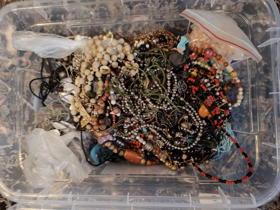 Lot bijuteri lanțuri brățări cercei vintage