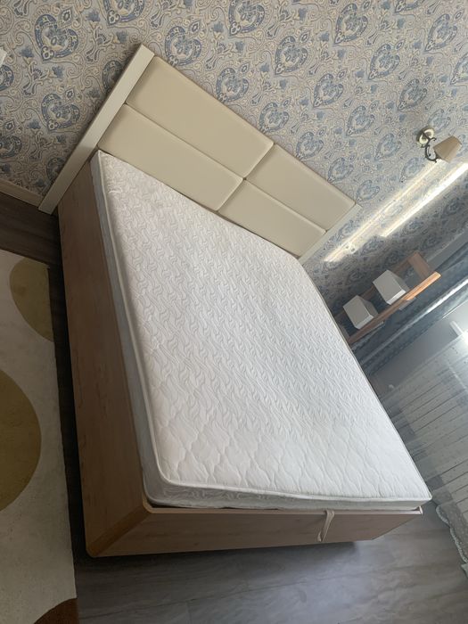 Кровать 180 на 200