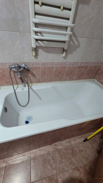 Продается ванна в хорошем состояний