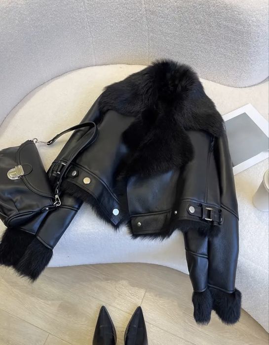 продам дубленку черную