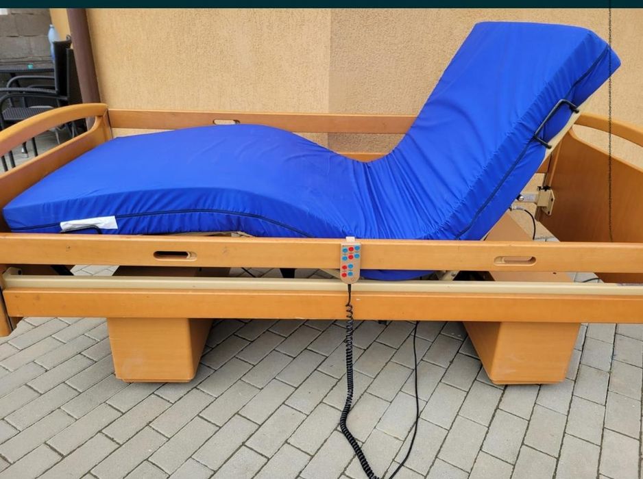 Pat medical electric de închiriat - ideal pentru recuperare acasă