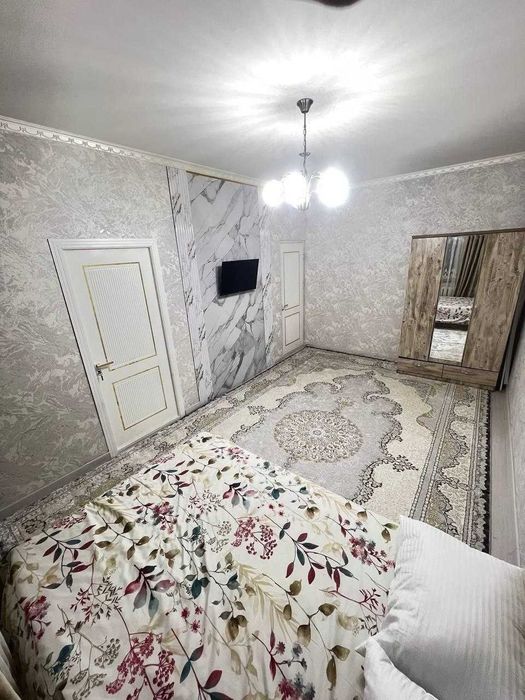 СРОЧНО ПРОДАЮ СВОЯ  Метро Мирзо-Улугбек 11-дом, 1/1/4  49.800$