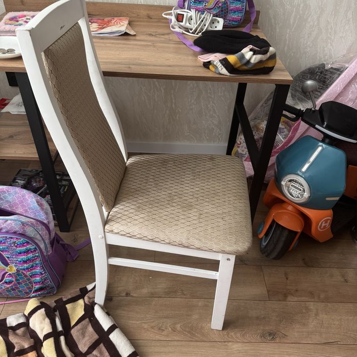 Стулья 6шт, каждая по 5000