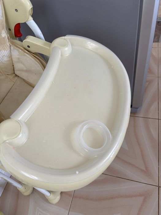 Стол для кормления.