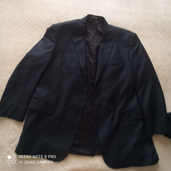 Дёшево  итальянский костюм, шёлковая шерсть, размер 54,отличное состоя