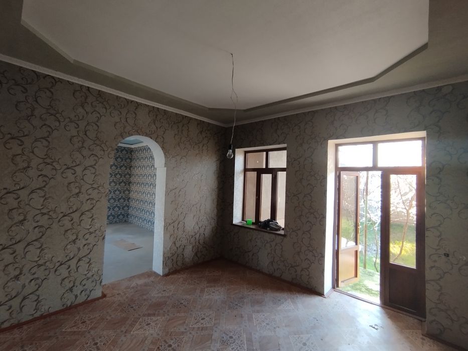 Uy sotiladi uchastka 16 yulidan