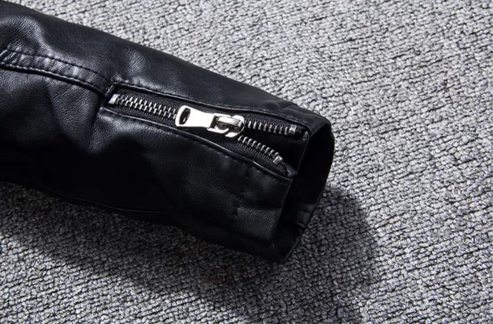 Продам кожаную куртку для ребёнка