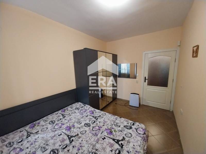 Дава се под наем Двустаен апартамент в Варна, Възраждане 1 - 45 кв.м за 306 € - Снимка #3