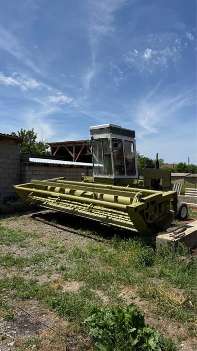 Конбайн Немка Fortschritt 303