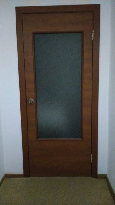 Продам 5 межкомнатных дверей