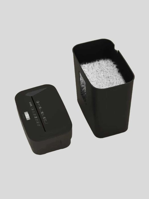 Уничтожитель бумаг Deli ET023, с автоподачей, P-4, 4х25 мм, 8 лст, 15л