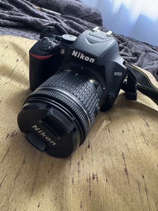 Aparat DSLR Nikon D3500