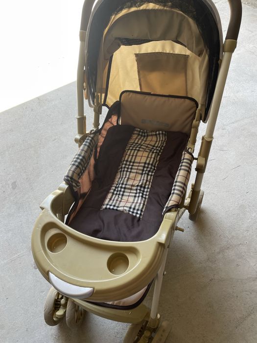 Коляска сотилади жуда яхши холатда