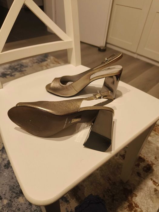 SANDALE ELEGANTE din piele pentru doamne