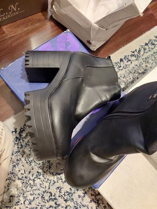 Продам осенние сапоги