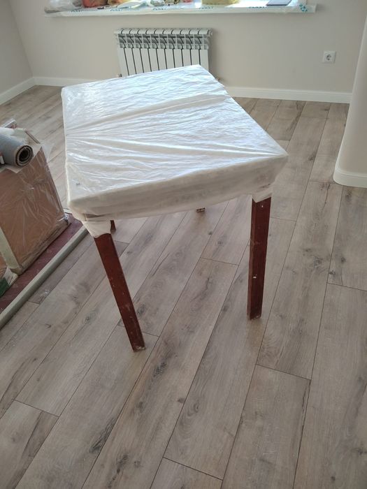 Стол ремонт,  удобный для ремонта квартир и помещений.