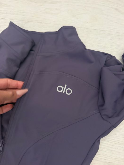 Costum  sport  Alo yoga