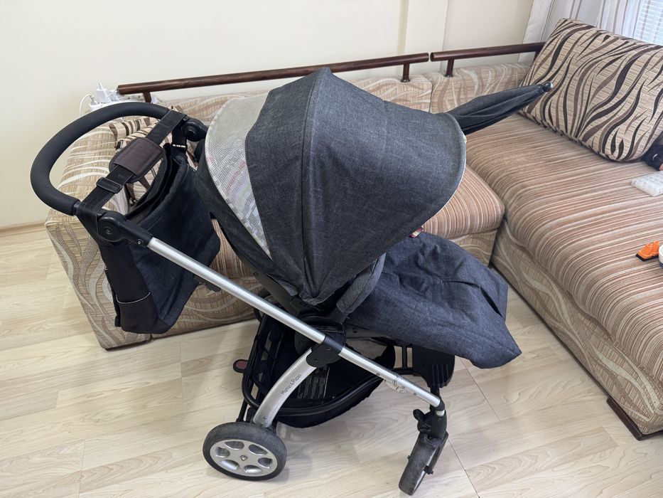 Продавам детска количка Mamas and Papas Sola