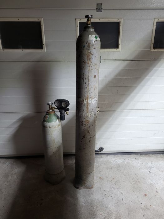 Butelii corgon si oxigen