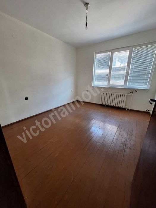 Продава се Четиристаен апартамент в Велико Търново, Център - 140 кв.м за 1250 €/кв.м - Снимка #7