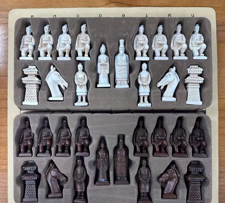 Шахмат.          .