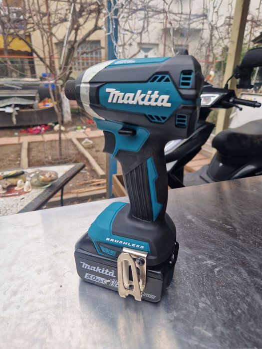 Makita impact DTD 153 brushless