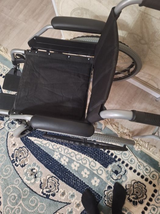 Коляска инвалидная