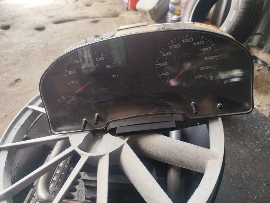 Километраж за audi 80 b4 от 87 до 93